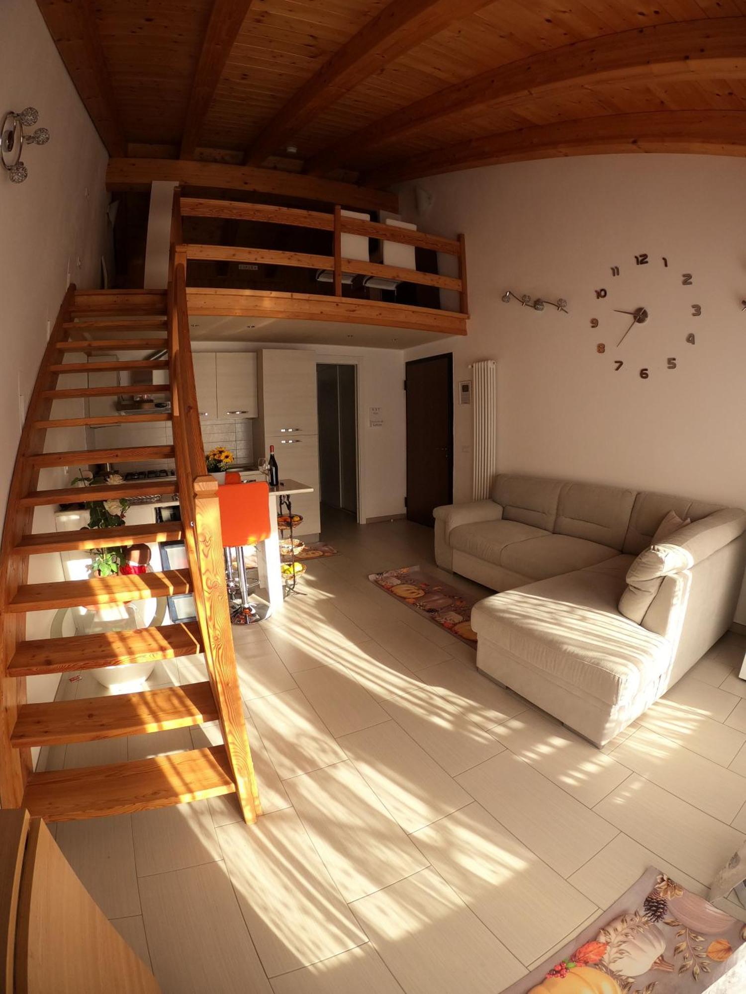 La Villa Gialla Aosta Buitenkant foto